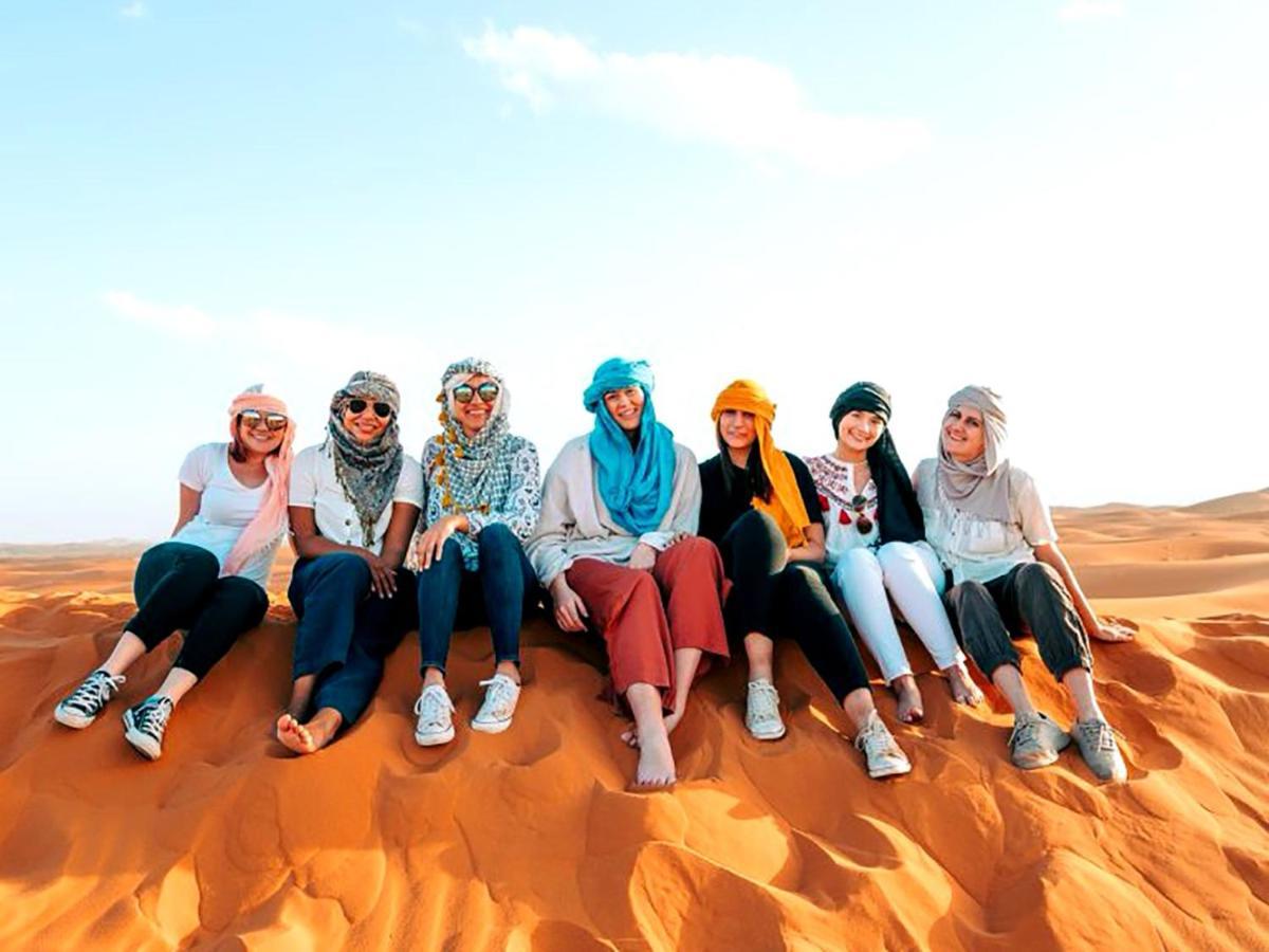 Merzouga Luxury Camp Екстер'єр фото