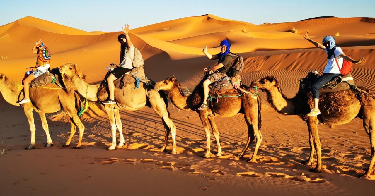 Merzouga Luxury Camp Екстер'єр фото