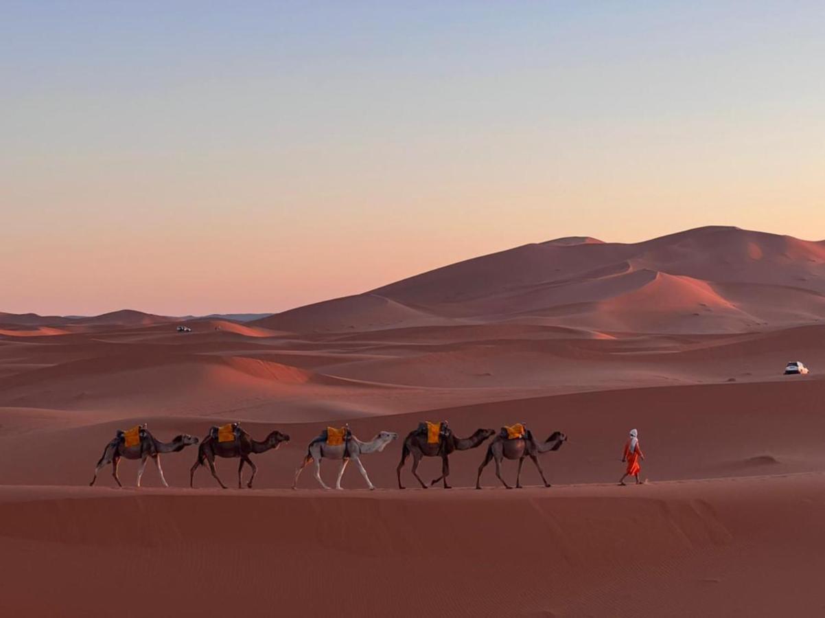 Merzouga Luxury Camp Екстер'єр фото