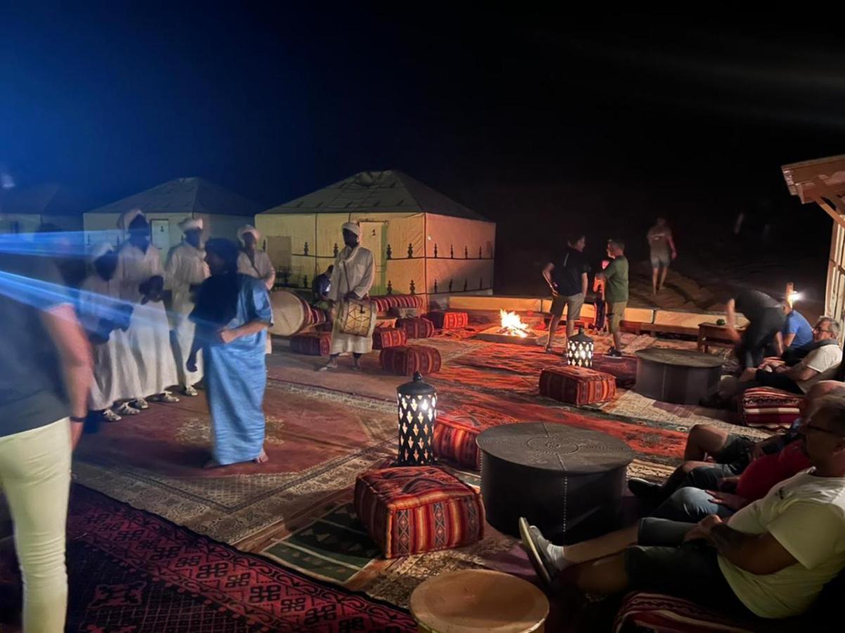 Merzouga Luxury Camp Екстер'єр фото
