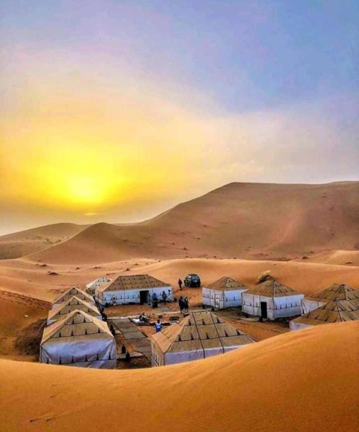 Merzouga Luxury Camp Екстер'єр фото